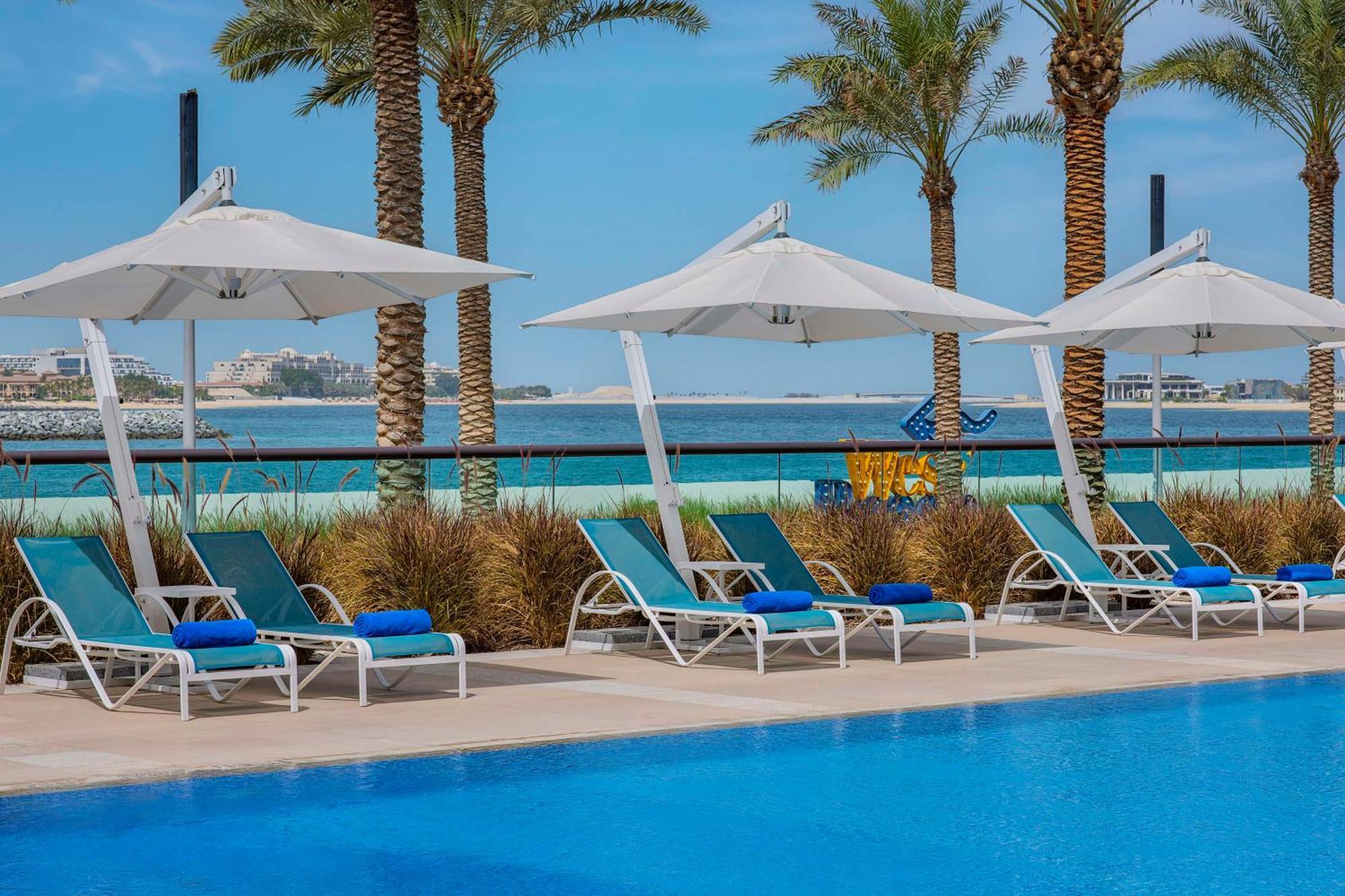 Hilton Dubai Palm Jumeirah Exterior photo