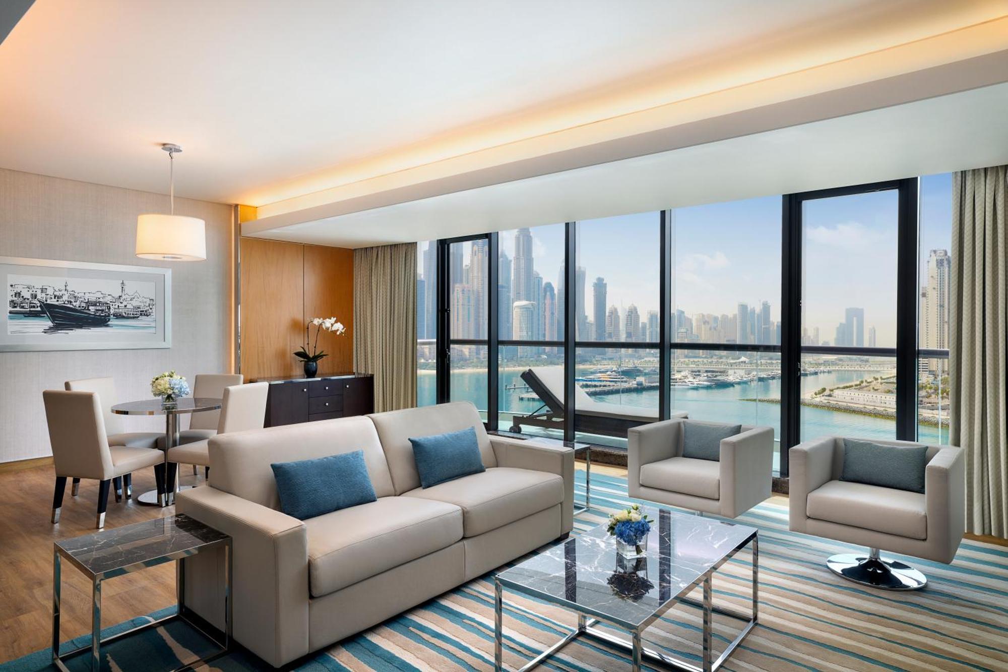 Hilton Dubai Palm Jumeirah Exterior photo