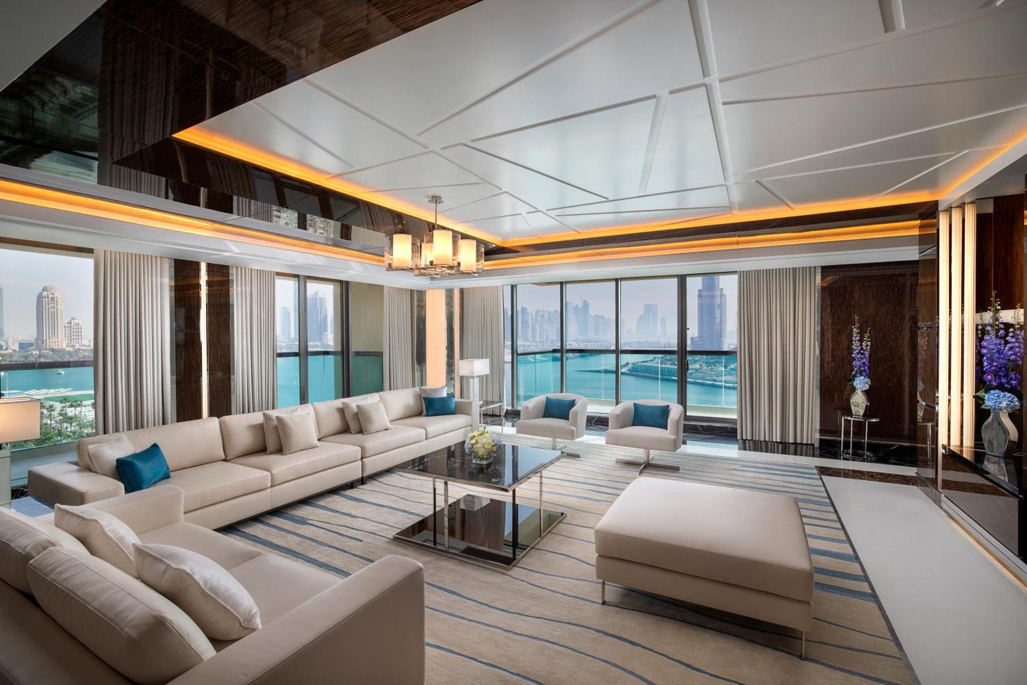 Hilton Dubai Palm Jumeirah Exterior photo