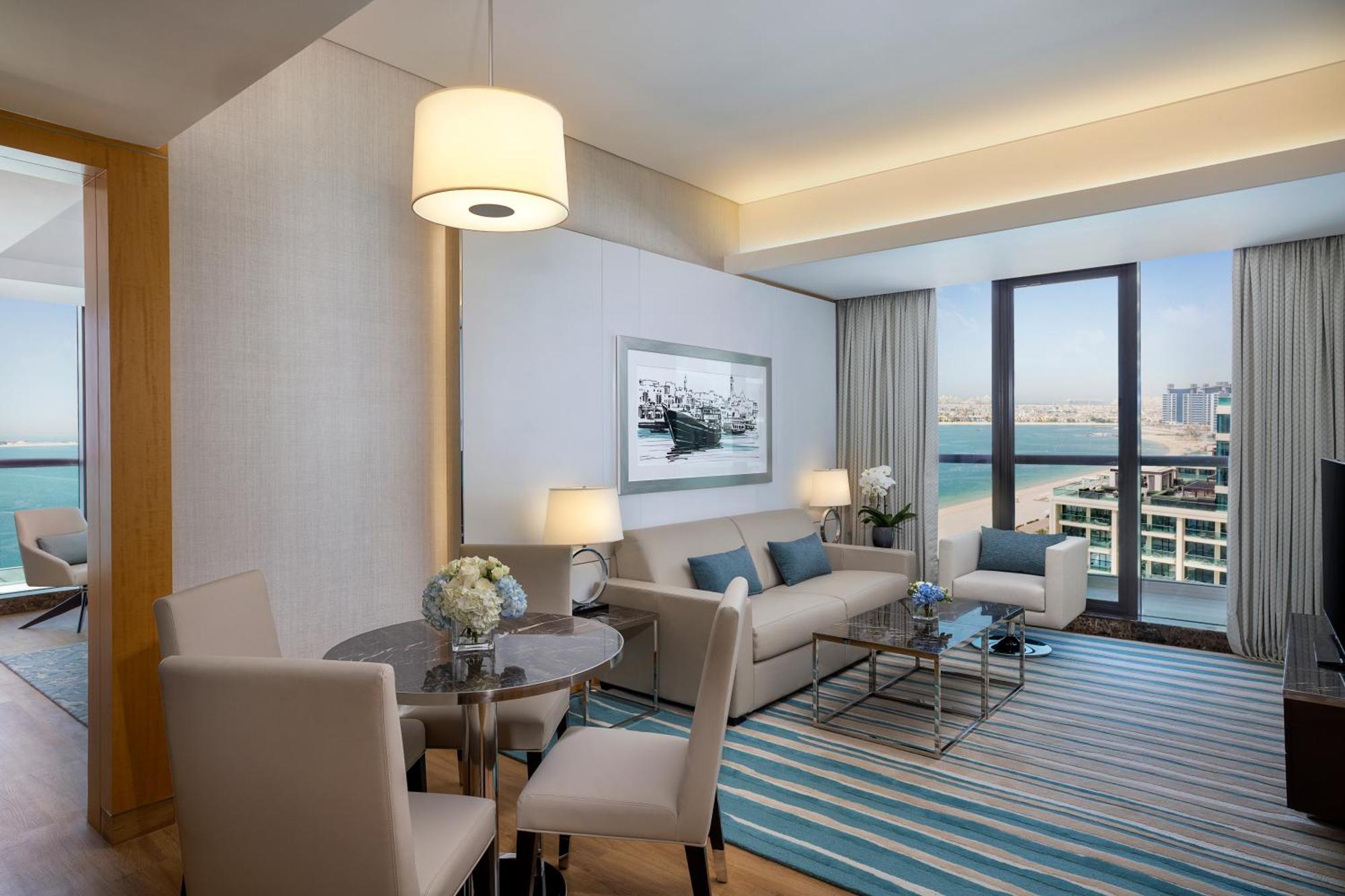 Hilton Dubai Palm Jumeirah Exterior photo