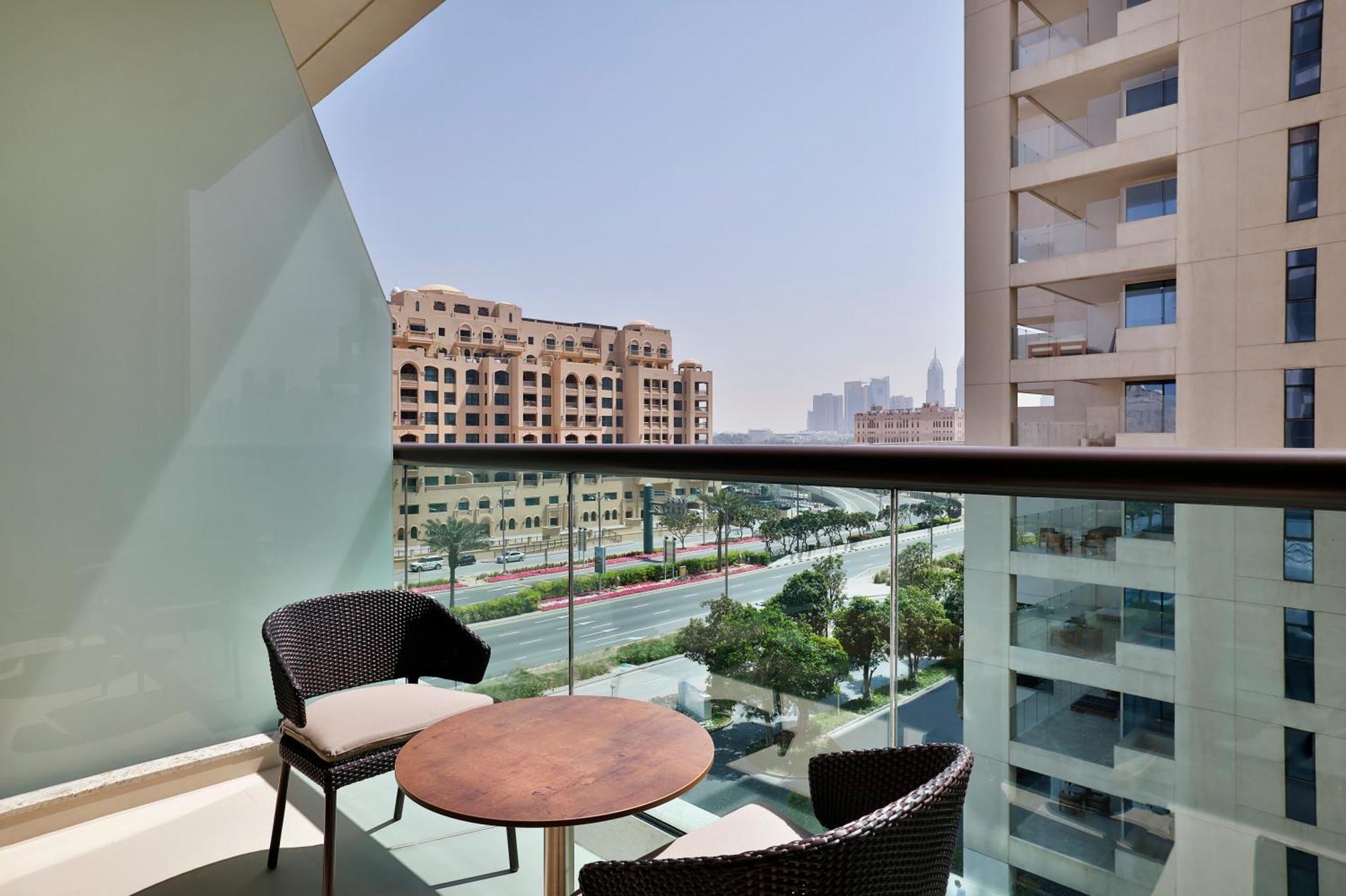 Hilton Dubai Palm Jumeirah Exterior photo