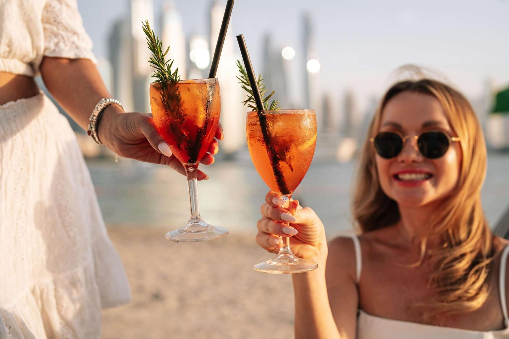 Hilton Dubai Palm Jumeirah Exterior photo
