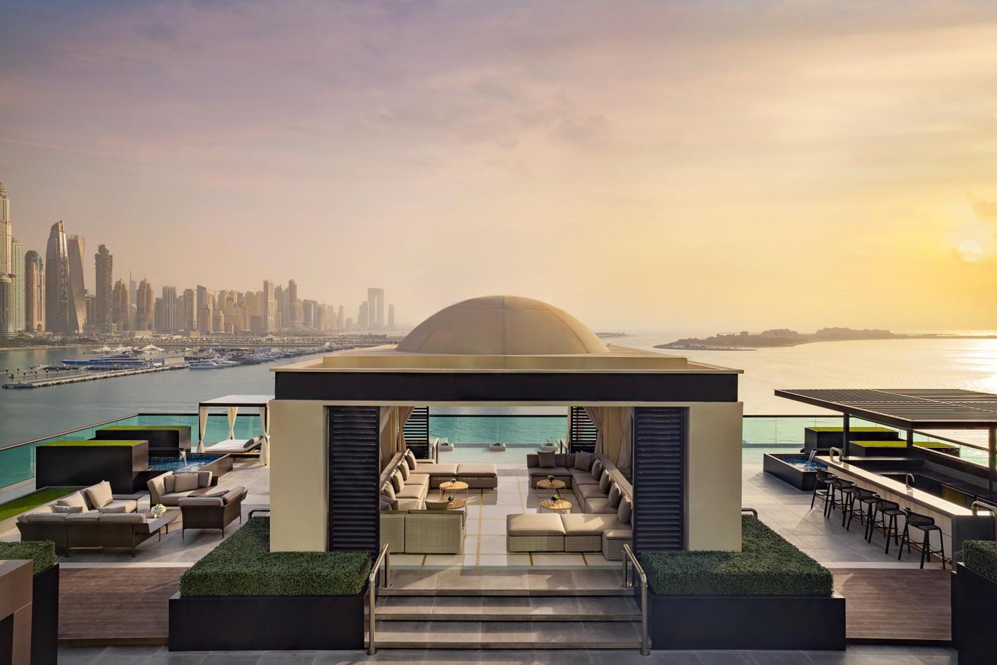 Hilton Dubai Palm Jumeirah Exterior photo